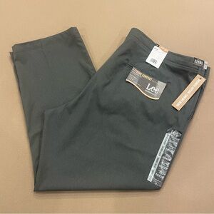 Lee Men’s Performance Series Extreme Comfort Straight Fit Dress Pant Size 50x29